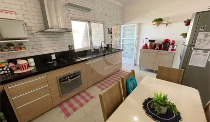 Casa com 2 quartos à venda em Parque Júlio Nóbrega - SP
