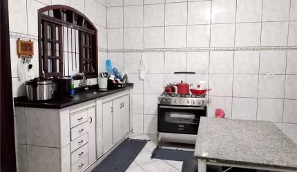 Sobrado com 3 quartos à venda em Parque Maria Helena - SP