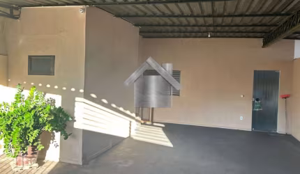Casa para aluguel com 50 m² e 1 quarto em Vila Souto, Bauru - SP