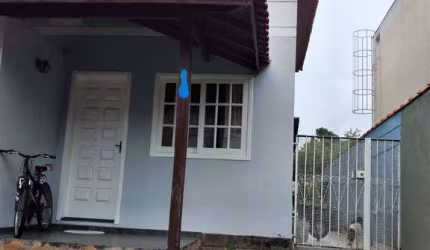 Belo Sobrado em Condomínio Fechado!!!
