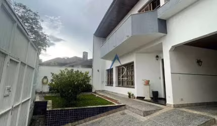 BELISSÍMA CASA COM 3 DORMITÓRIOS NO JARDIM SOCIAL