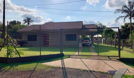 Chácara com 3 dormitórios à venda, 1200 m² por R$ 885.000,00 - Centralito - Cascavel/PR