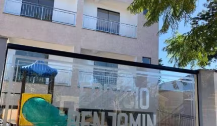 Apartamento com 2 dormitórios à venda, 48 m² por R$ 270.444,14 - Santa Felicidade - Cascavel/PR