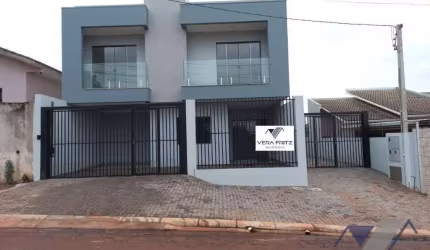 Sobrado com 3 dormitórios à venda, 125 m² por R$ 582.890,00 - Centro - Santa Tereza do Oeste/PR