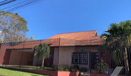 Casa com 3 dormitórios à venda, 300 m² por R$ 2.200.000,00 - Country - Cascavel/PR