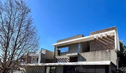 Sobrado com 3 dormitórios à venda, 325 m² por R$ 2.600.000,00 - Recanto Tropical - Cascavel/PR
