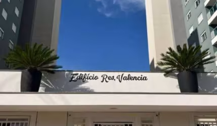 Apartamento com 2 dormitórios à venda, 70 m² por R$ 420.000,00 - Pacaembu - Cascavel/PR