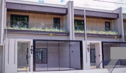 Sobrado com 3 dormitórios à venda, 150 m² por R$ 910.000,00 - Tropical III - Cascavel/PR