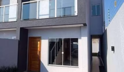 Sobrado com 3 dormitórios à venda, 91 m² por R$ 405.000,00 - Florais do Parana - Cascavel/PR