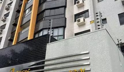 Apartamento com 3 dormitórios à venda, 211 m² por R$ 1.200.000,00 - Centro - Cascavel/PR