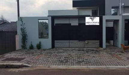 Sobrado com 3 dormitórios à venda, 151 m² por R$ 750.000,00 - Universitário - Cascavel/PR