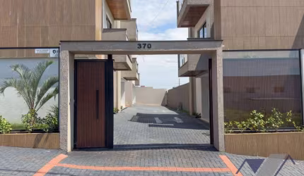 Sobrado com 3 dormitórios à venda, 135 m² por R$ 819.000,00 - Santo Ignácio - Cascavel/PR