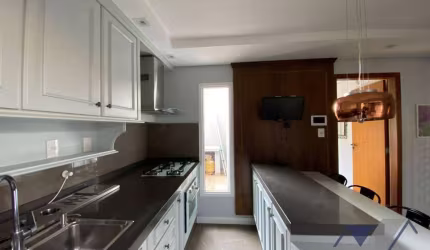 Sobrado com 3 dormitórios à venda, 126 m² por R$ 800.000,00 - Alto Alegre - Cascavel/PR