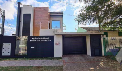 Sobrado com 3 dormitórios à venda, 138 m² por R$ 640.000,00 - Canadá - Cascavel/PR
