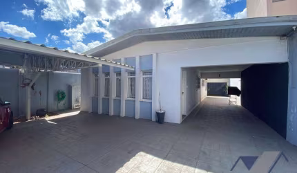 Casa com 3 dormitórios para alugar por R$ 6.500,00/mês - Vila Tolentino - Cascavel/PR