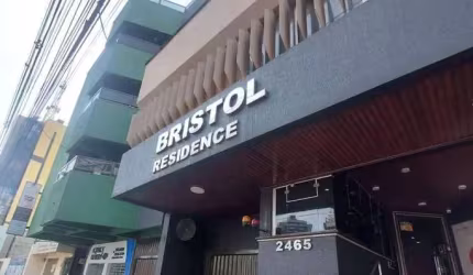 Apartamento com 3 dormitórios à venda, 75 m² por R$ 370.000,00 - Centro - Cascavel/PR