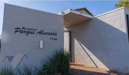 Sobrado com 2 dormitórios à venda por R$ 300.000,00 - Brasília - Cascavel/PR