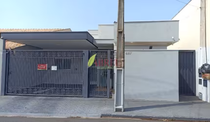 Casa com 3 dormitórios e piscina à venda por R$ 450.000,00 – Centro – Cosmorama/SP
