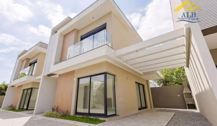 Sobrado com 3 dormitórios à venda, 130 m² por R$ 795.000,00 - Hauer - Curitiba/PR