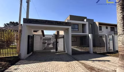 Sobrado com 3 dormitórios à venda, 93 m² por R$ 649.000,00 - Santa Cândida - Curitiba/PR