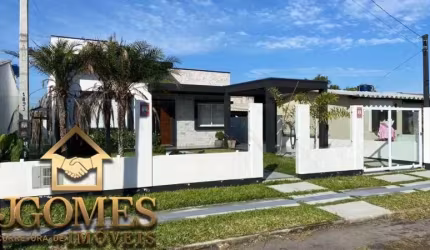 Excelente casa alto padrão próximo ao mar de Nova TramandaÍ