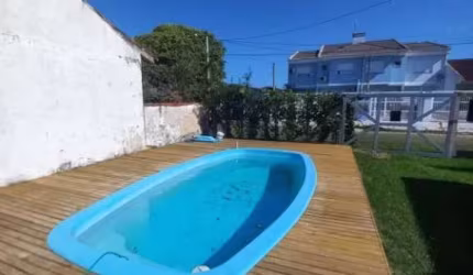 BELA CASA COM PISCINA PRÓXIMA AO CENTRO DE BARBADA