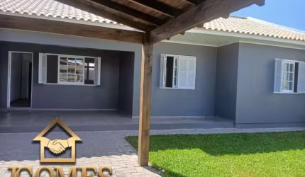 Bela casa com piscina em Tramandaí