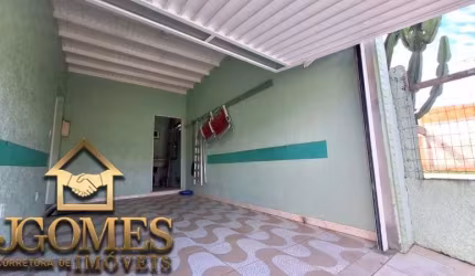 linda casa de alvenaria no centro de Tramandaí próximo a mercado, padaria e todo comercio local