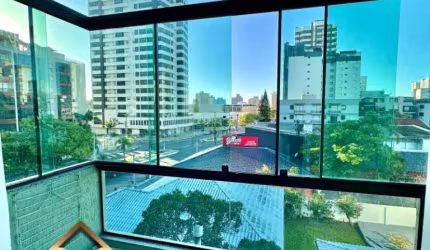 LINDO APARTAMENTO NO CENTRO DE TRAMANDAÍ