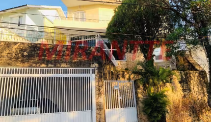 Sobrado de 277m² com 4 quartos em Jardim Kherlakian