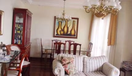 Apartamento de 4m² com 4 quartos em Jardim São Paulo