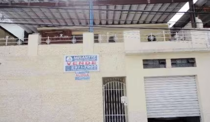 Sobrado de 210m² com 5 quartos em Água Fria
