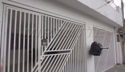 Sobrado de 320m² com 4 quartos em Vila Mazzei
