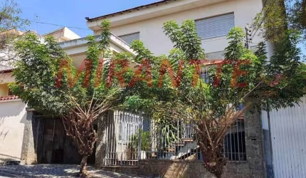 Sobrado de 433m² com 3 quartos em Vila Aurora