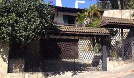 Casa terrea de 640m² com 3 quartos em Tremembe