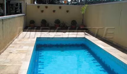Cond. fechado de 144m² com 3 quartos em Tremembe