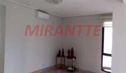 Apartamento de 220m² com 3 quartos em Santana