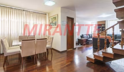 Sobrado de 251m² com 4 quartos em Jardim São Paulo