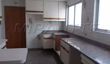 Apartamento de 152m² com 3 quartos em Santana