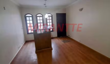 Sobrado com 3 quartos em Vila Gustavo