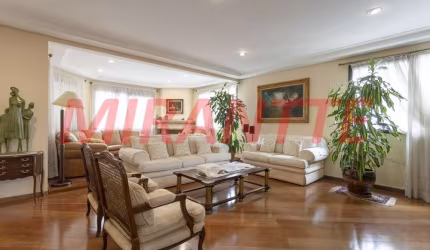 Apartamento de 360m² com 4 quartos em Jardim São Bento