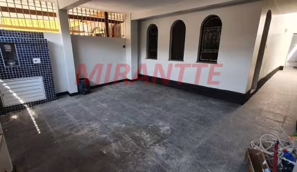 Sobrado de 218m² com 3 quartos em Imirim