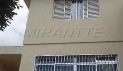 Sobrado com 4 quartos em Furnas