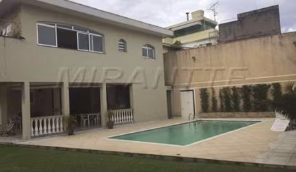 Casa terrea de 400m² com 3 quartos em Jardim São Paulo