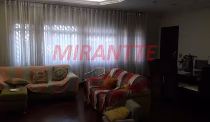 Casa terrea de 239m² com 4 quartos em Casa Verde