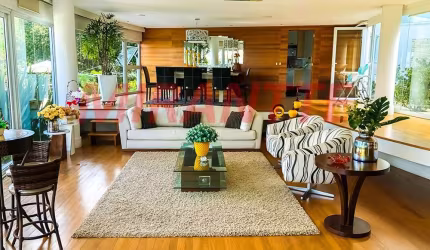Cond. fechado de 800m² com 4 quartos em Jardim Ibiratiba