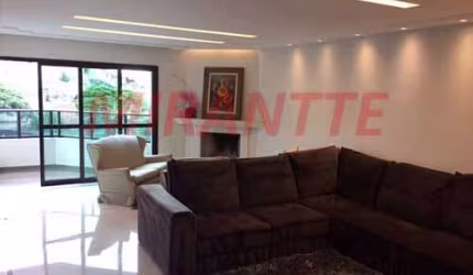 Apartamento de 158m² com 4 quartos em Água Fria
