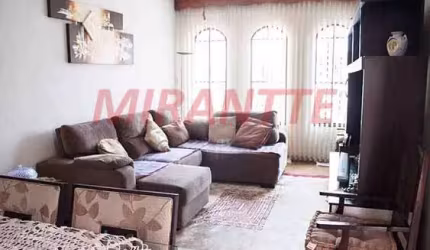 Sobrado de 171m² com 4 quartos em Vila Gustavo