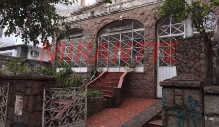 Sobrado de 335m² com 3 quartos em Santana