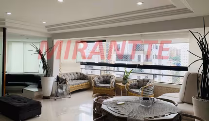 Apartamento de 230m² com 4 quartos em Santana